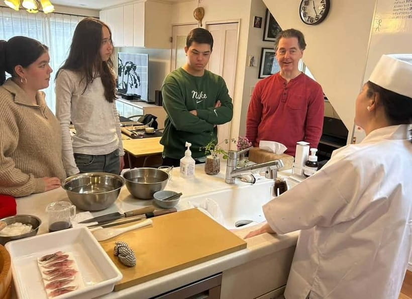 AKEMI's SUSHiKiTCHEN: A fun sushi cooking lesson in Tokyo - Your Instructor and the Teaching Style: Akemi Castellano, English-Friendly, No Ego