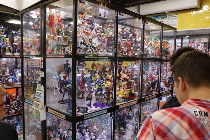Akihabara Tour with Vintage Gaming Anime and Gachapon Experience - Super Potato: vintage console nostalgia for people who want more than photos