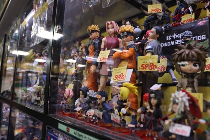 Akihabara Tour with Vintage Gaming Anime and Gachapon Experience - Akihabara Gachapon Hall: 500+ capsule machines and the fun of choosing blind