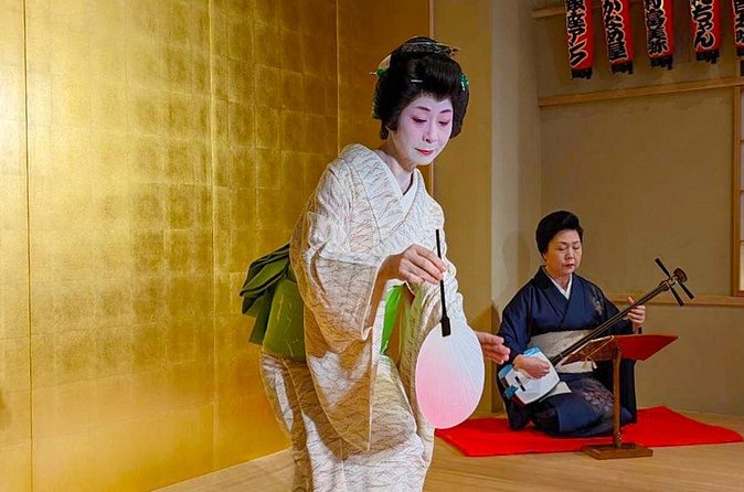 An Enchanted Evening with Geisha – A Rare Experience in Tokyo - The performance flow: what you’ll experience in the room