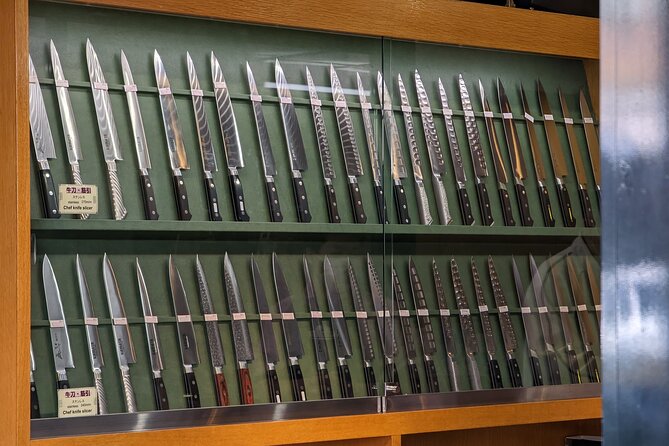 Asakusa: Japanese kitchen knife store visits after history tour - Hozomon and Senso-ji: the main temple moment, explained