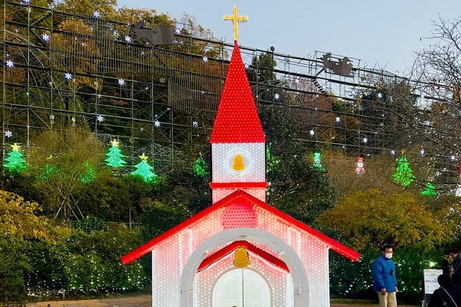 Ashikaga Flowers Park Pvt. One Day Tour with Pickup - Stop 1: Ashikaga Orihime Jinjya and the 200-step red torii climb
