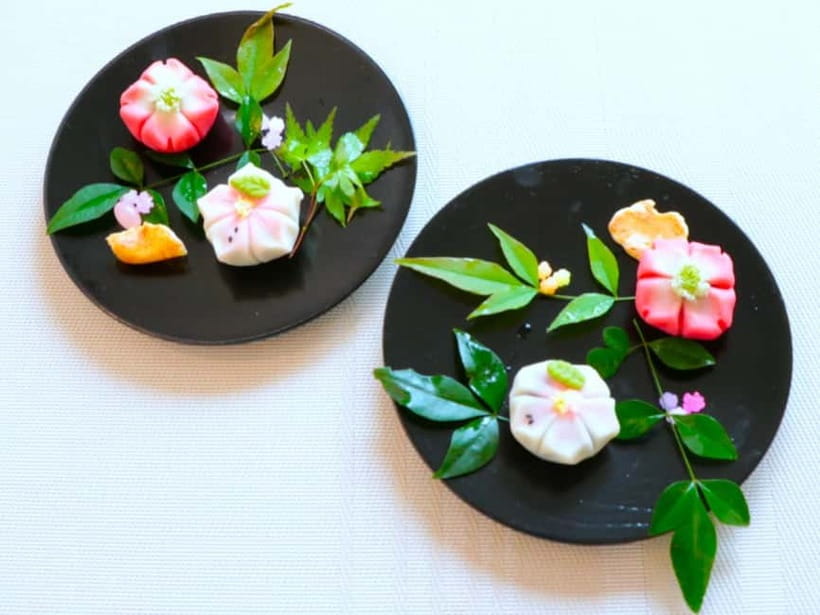 At an Antique Shop, Tea Ceremony and Japanese Sweets Forming - Price and what you truly get for $57