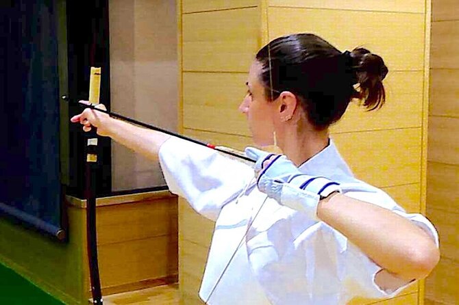 Authentic Kyudo Japanese Archery Experience in Tokyo - From Tokyo Station to the training hall: how the session starts