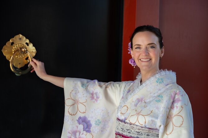 Beautiful Kimono photoshoot in Tokyo - Why an Asakusa kimono photoshoot beats a DIY photo