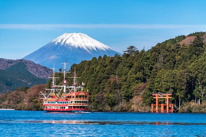 Best Mt Fuji and Hakone Full-Day Bus Tour from Tokyo - Oshino Shinobi no Sato: the ninja village break plus lunch