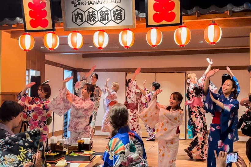 Bon Dance IZAKAYA in Shinjuku, Tokyo - Why this Shinjuku izakaya turns into an Obon dance night