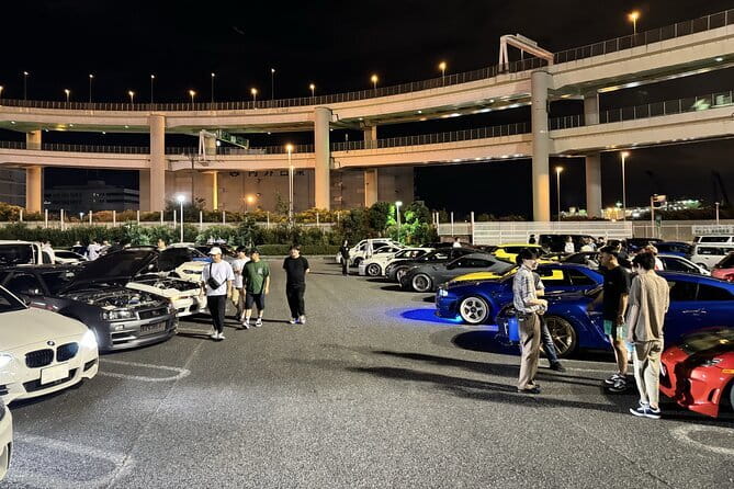 Daikoku Car meet & Tokyo Private JDM Night Tour in 700HP R34 GT-R - How the pacing works: 3 stops plus a pass-by view