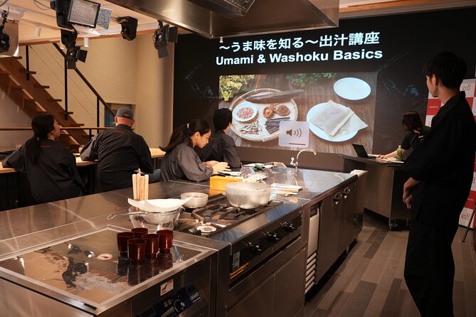 Discover Japanese Umami: Onigiri & Dashi Masterclass in Tokyo - Umami and Dashi: The Flavor Lesson That Makes Everything Else Easier