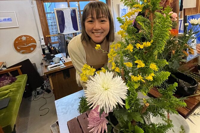 Discover the Art of Ikebana in Tokyo’s Historic Yanaka District - Building Your Own Arrangement with an Ikebana Master