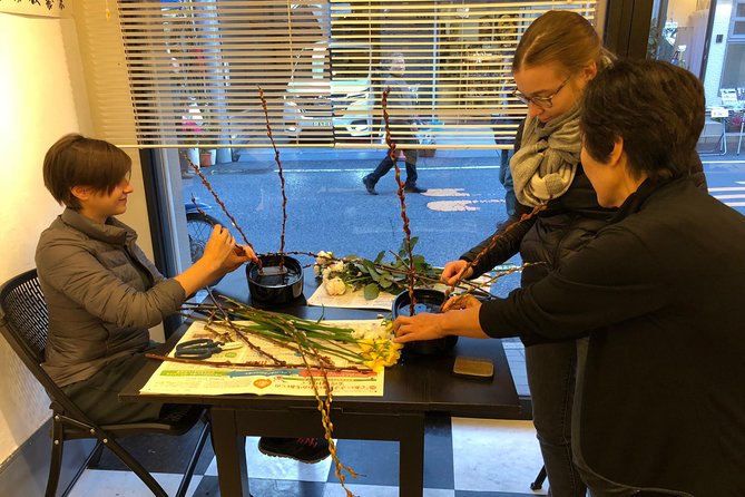 Discover the Art of Ikebana in Tokyo’s Historic Yanaka District - Price and Value: What You’re Really Paying For