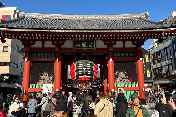 Discover the hidden gems of Tokyo:Private Tour with a Local Guide - Tsubaya Knives: Samurai Craft Without the Museum Feel