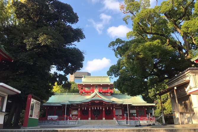 Edo Tokyo Small-Group Tour: History, Culture & Local Experiences - Stop 2: Tomioka Hachimangu (est. 1627) and the sumo memorial stones