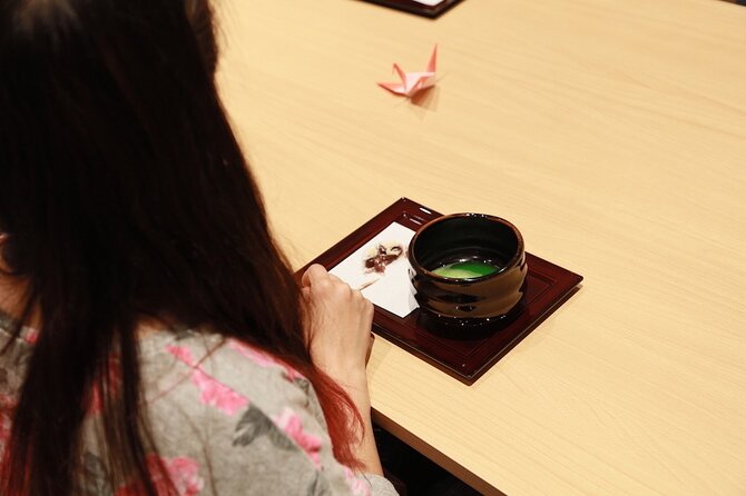 EDOCCO Tea House–A Quick Dive into Japanese Traditional Culture - The Japanese dance show: short, explained, and easier than it looks