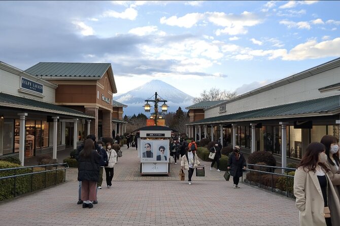 Enjoy Mt. Fuji View and free time shopping at Gotemba Outlets! - The Mt. Fuji 5th Station stop: photos, altitude, and souvenir time