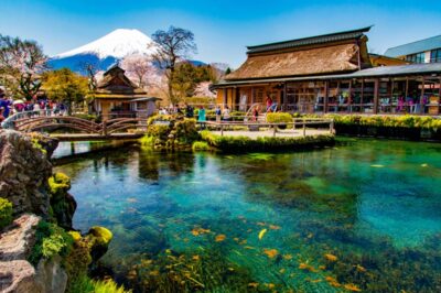 From Tokyo: Fuji Mountain Area - FujiQ - Lake Kawaguchiko - Chureito Pagoda - The drive to Fuji: 7 hours that start with a real departure