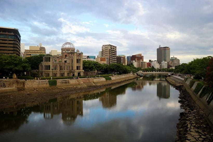 From Tokyo: Hiroshima and Miyajima Day Trip by Bullet Train - Hiroshima Peace Memorial Park: where context changes everything