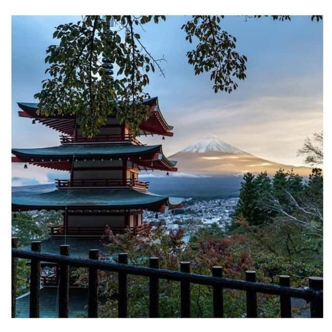 From Tokyo: Mount Fuji Full-Day Private Tour (Customizable) - Chureito Pagoda at Arakurayama Sengen Park: The Iconic Red in Your Frame