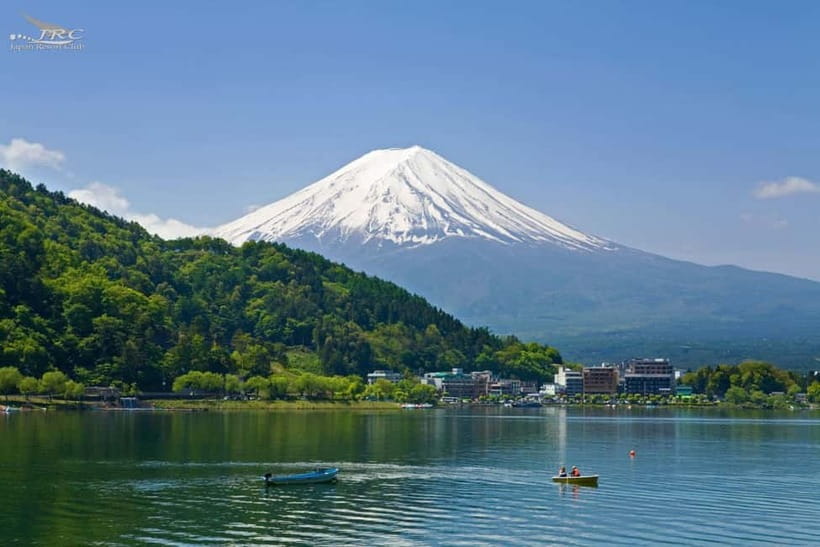 From Tokyo: Mount Fuji Private Tour With English Guide - Lake Yamanaka and the duck boat ride: a lighter break