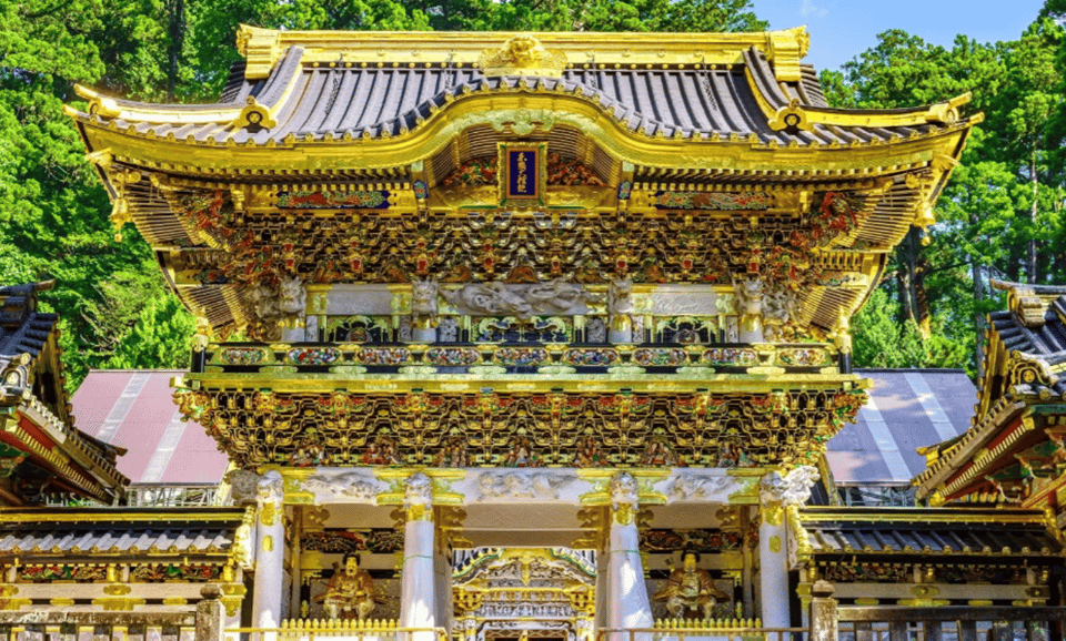 From Tokyo: Nikko Toshogu Day tour with Traditional Lunch - Meeting point at Tokyo Mode Gakuen and what to watch for at pickup