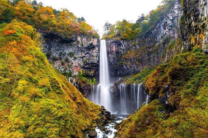 From Tokyo: Nikko Toshogu Shrine and Kegon Waterfall Tour - From Tokyo to Irohazaka: the ride and where Wi‑Fi helps