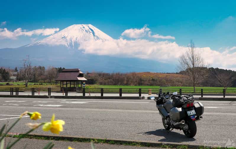 From Tokyo: Private Motorcycle Tour - Fuji, Hakone, Onsen - Hakone by bike: Lake Ashi, Hakone Shrine, and Shakushi Pass