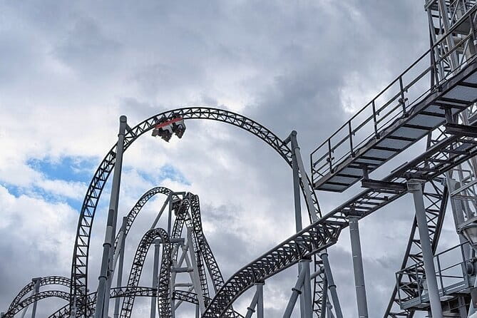 Fuji-Q Highland Amusement Park Private Tour with English Driver - Fuji-Q Highland at Mt. Fuji: a thrill park with a view problem