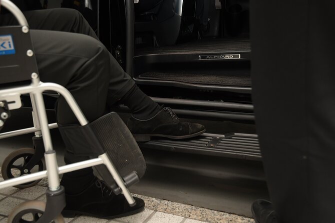 Full Day Private Tokyo Tour for Wheelchair Users - Where the day starts: Tokyo Station pickup and an easy landing