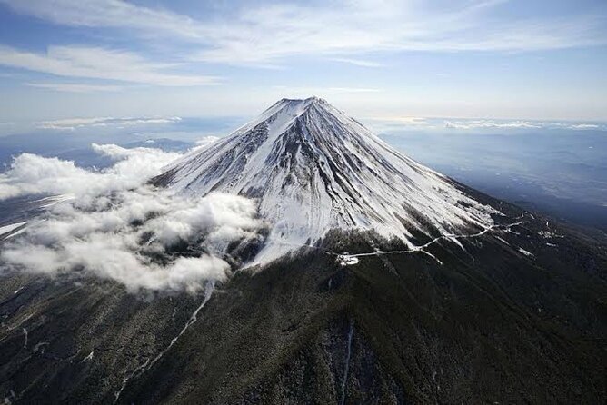 Full Day Private Tour of Mt Fuji - Oshino Hakkai Sengen Shrine: architecture and quiet history breaks