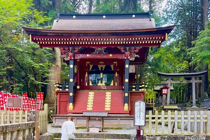 Full Guided Mt. Fuji & Shiba-Sakura Festival One Day Pvt.Tour - A private Mount Fuji day that doesn’t feel like a checklist