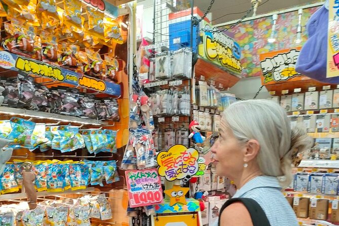 Golden Gai Hidden Eats A Personalized Shinjuku Food Tour By Guide - Price and value: is $195 fair for Shinjuku?
