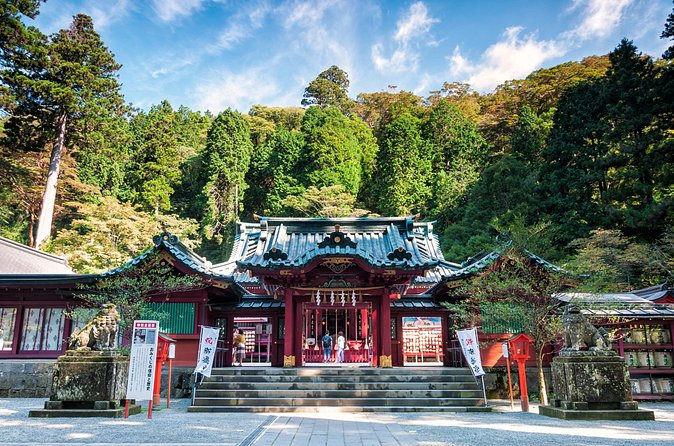 Hakone Private One Day Tour From Tokyo: Mt Fuji, Lake Ashi, Hakone National Park - Gora Park and the tea-house gardens: a breather between bigger sights