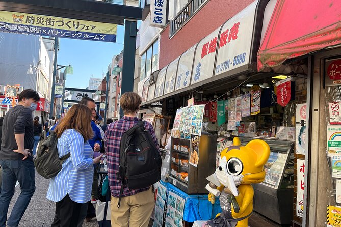 Historic Temple・traditional Japanese garden＆ Eating around at a shopping strip - The Togoshi Ginza shopping street walk: Tokyo life on narrow lanes