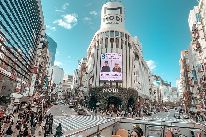 Hop-On Hop-Off Tokyo Bus by Skyhop Bus - The on-board experience: views, WiFi, and the narration situation
