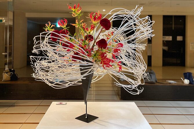 IKEBANA experience - The lesson flow: sample first, then you create your arrangement