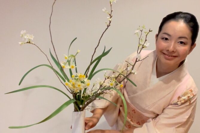 IKEBANA experience - What you learn in Ikebana: line, water, and why it stays beginner-friendly