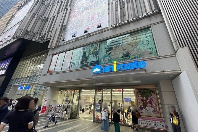 Ikebukuro Anime and Game Culture Experience Tour - Gashapon Ikebukuro Sohonten: 3,000 machines and a budget check