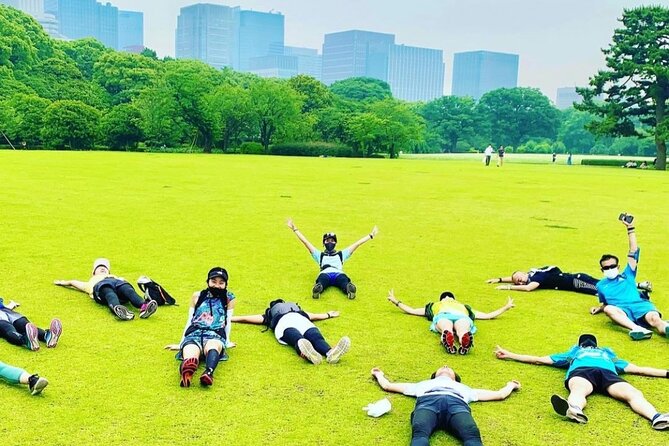 Imperial Palace run with fun trivia by an Imperial Palace geek - JOGLIS meeting point: where your run starts (and where you can reset)