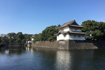 Imperial Palace to Tokyo Station Historical Walking Tour - Ninomaru Garden and Suwa-no-chaya: When Calm Tells You Things