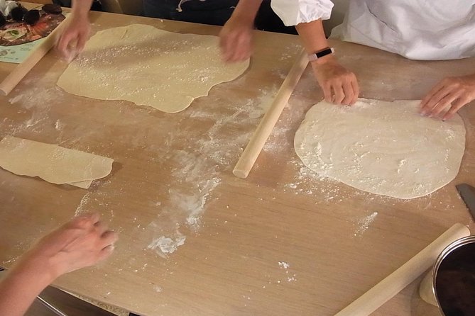 Japanese Cooking and Udon Making Class in Tokyo with Masako - Tempura technique: vegetables, shrimp, and small details