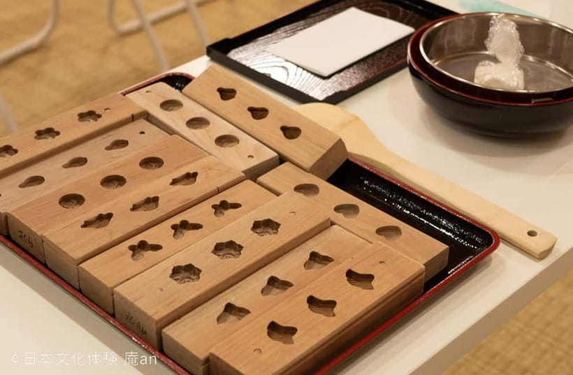 Japanese dried-type Sweets (Ohigashi) making - Making Ohigashi with 100% Wasanbon in Tokyo