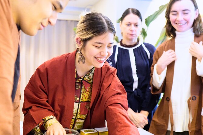 Japanese flower arranging (Ikebana) Experience/Workshop in Tokyo - Learning Ikebana History the Useful Way