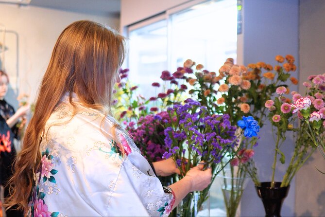 Japanese flower arranging (Ikebana) Experience/Workshop in Tokyo - Tools and Materials: What’s Included vs What You Can Buy