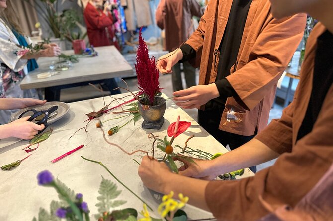 Japanese flower arranging (Ikebana) Experience/Workshop in Tokyo - Group Size, Timing, and Peace of Mind