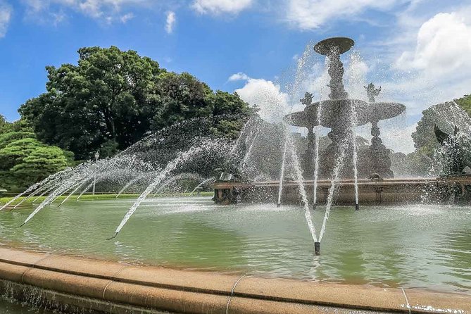 Japanese Garden & Western Architecture: Akasaka exploration tour - Logistics That Matter: Meeting Points, Walking, and Where the Tour Ends