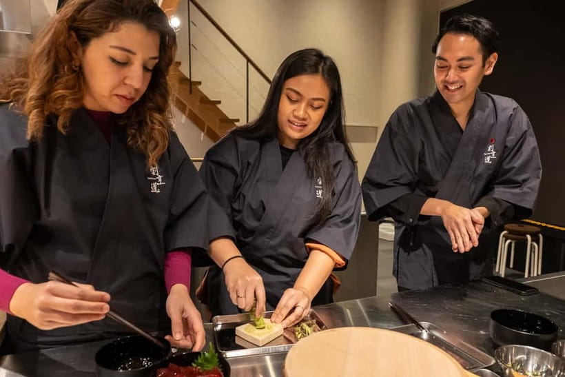 Japanese Knife Skills & Tuna Don/Sushi Workshop in Tokyo - Should you book it