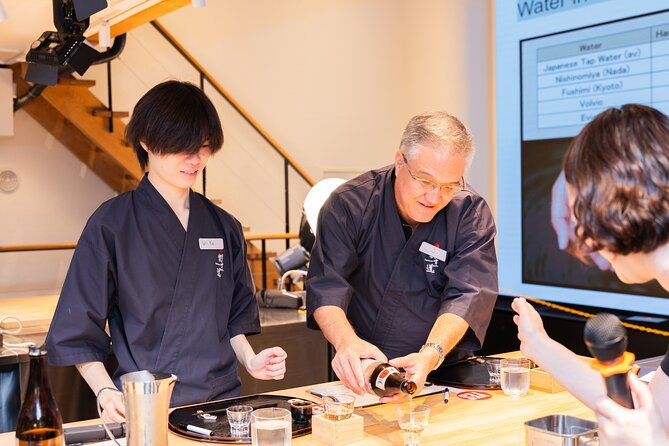 Japanese Sake Tasting & Wagyu Sukiyaki Cooking Class in Tokyo - While the pot simmers: the chef vegetable carving demo