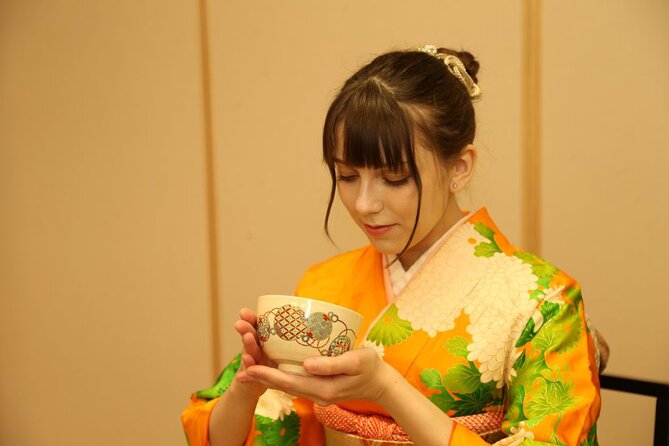 Japanese Traditional Breakfast and Tea Ceremony - The Zen hanging scroll and what it adds to the ceremony