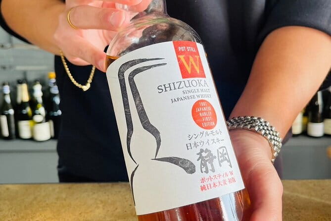 Japanese Whisky Hunting《HIGH-QUALITY-ONLY》Rare Tasting Class - A 2-Hour Flight of About 10 Whiskies With Snacks and Sweets