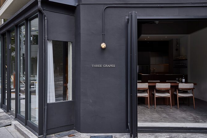Japanese Wine Omakase in Shibuya – Guided Tasting, Not Sake - How the 12-guest format makes Japanese wine easier to love